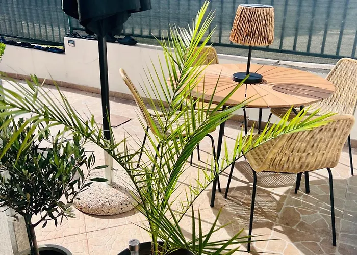 Apartmani-Okrug Gornji-Ciovo