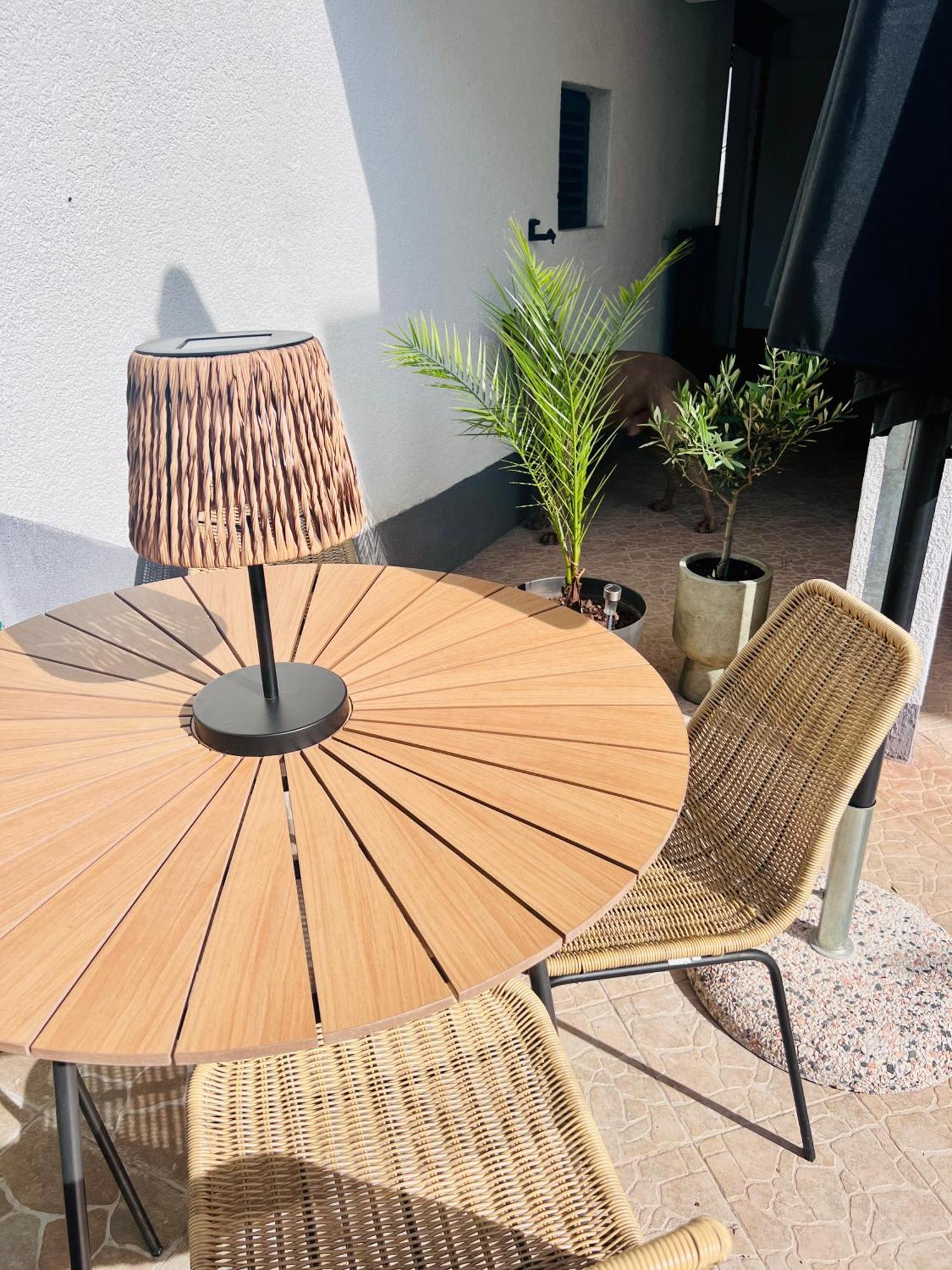 Apartmani-okrug Gornji-ciovo Trogir