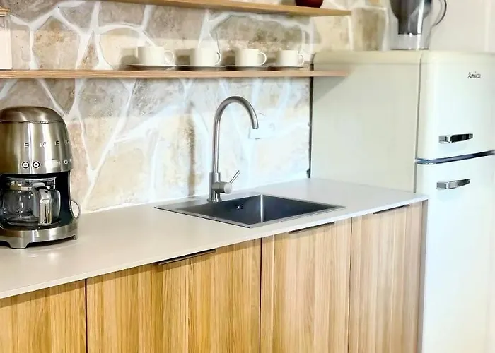 Apartmani-Okrug Gornji-Ciovo